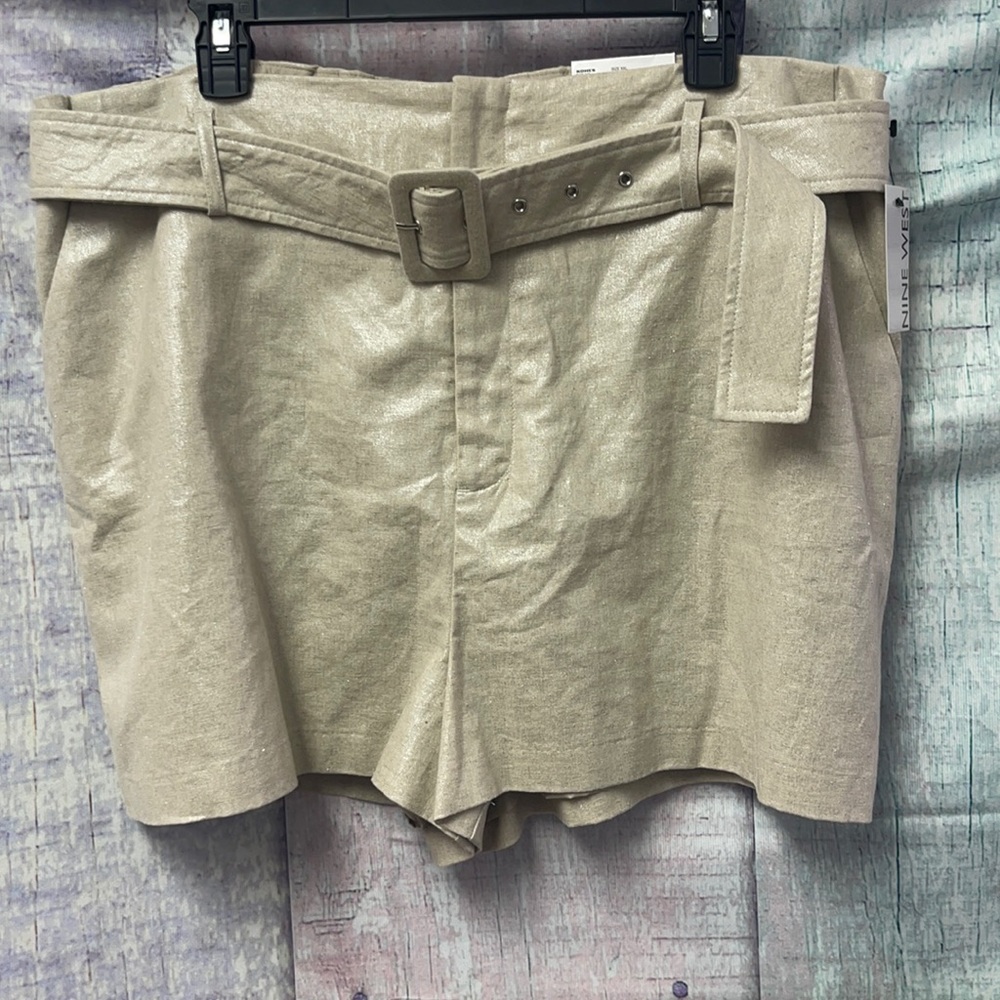 Brand new Woman’s Nine West shorts. Size XXL